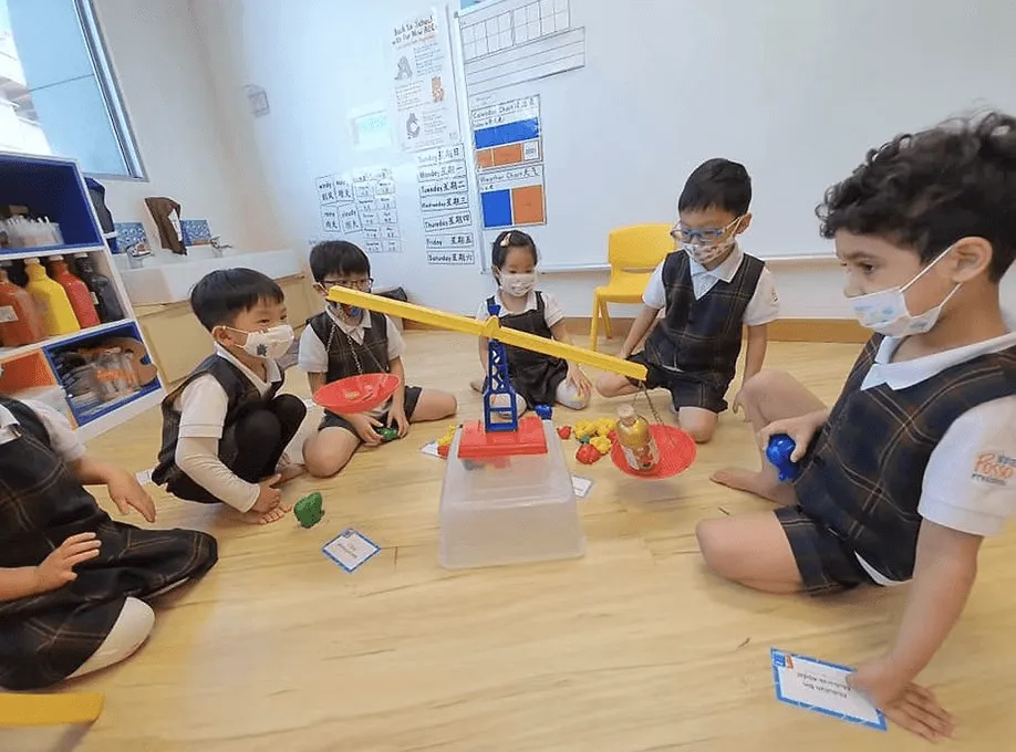 Children learning in a Posso classroom