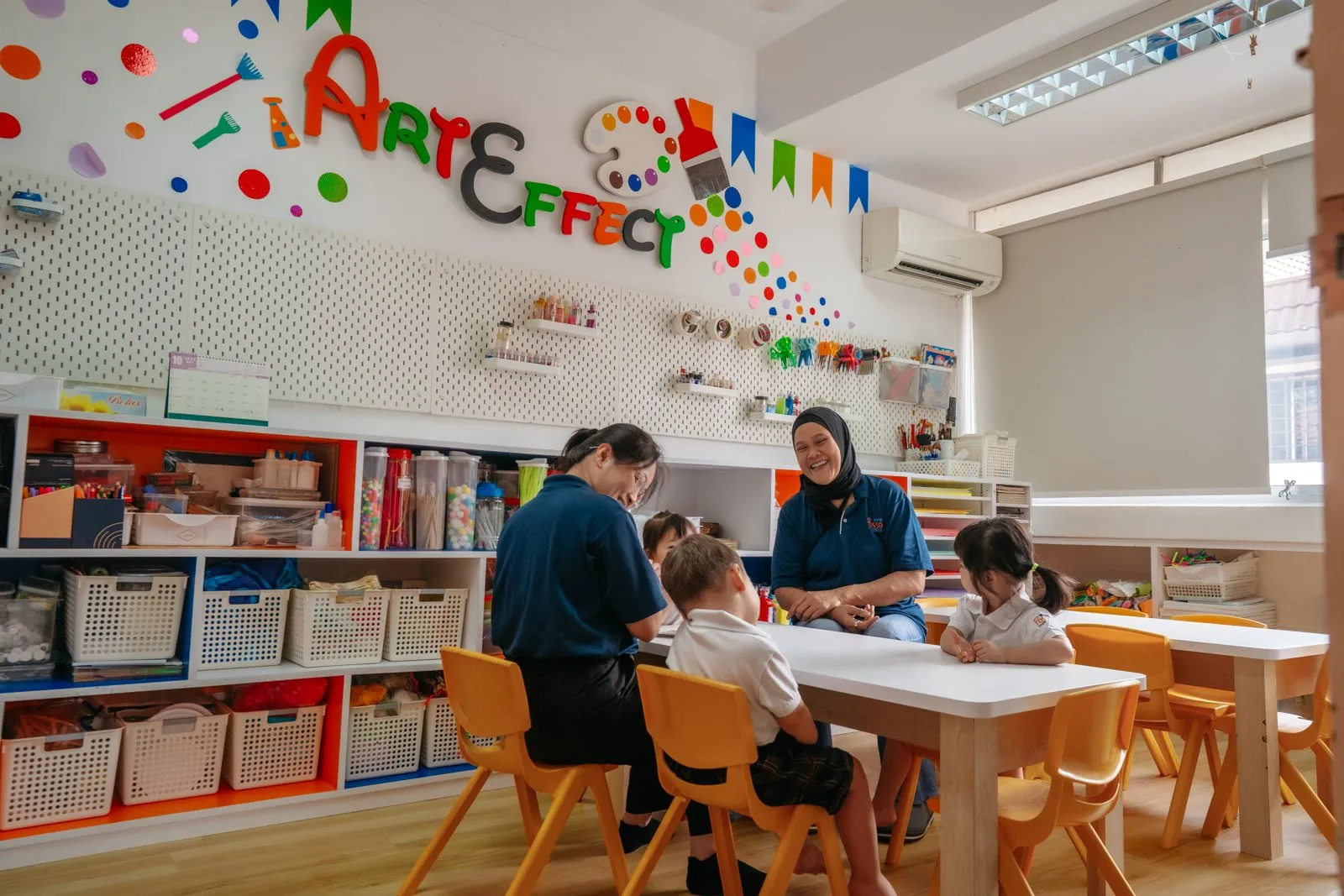 Children and teachers in the ArtEffect art studio at Posso West Coast Rise